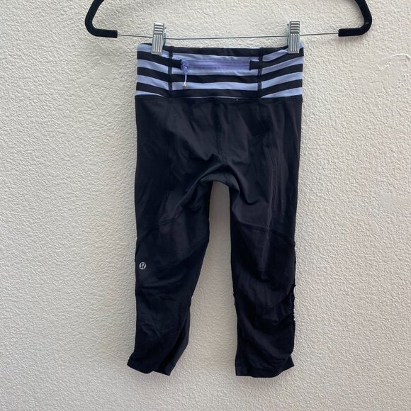 Lululemon Run For Your Life Crop Leggings Sea Stripe Printed Polar Haze Size 2 - Picture 2 of 5